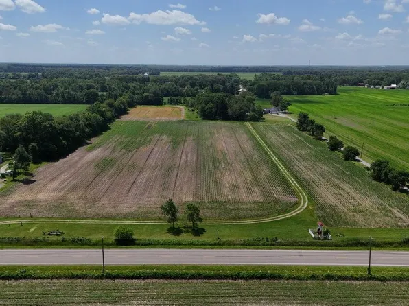 W State Road 10, Lake Village, IN 46349