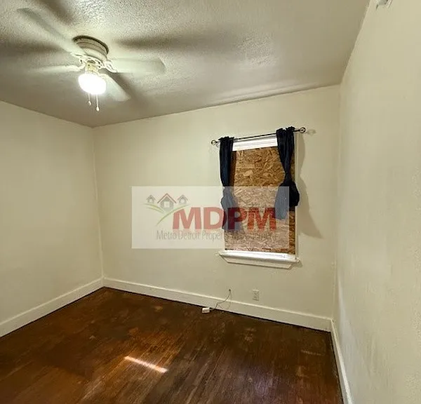 12024 Cherrylawn St — Photo 6