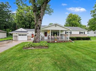7121 E Carpenter Rd, Davison, MI 48423