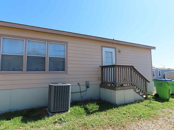 4th image of 7151 Woodlake Pkwy Lot 121