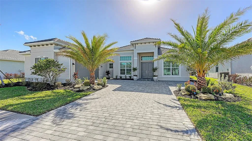 3 bed, 3.0 bath, 2799 sqft, $6,500 — Photo 2