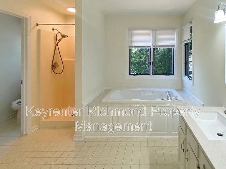 6104 Bakers Hill Pl — Photo 16