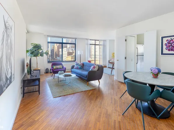 400 East 70th Street image 1 of 16