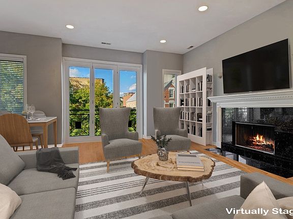 3rd image of 1637 W Le Moyne St APT 2