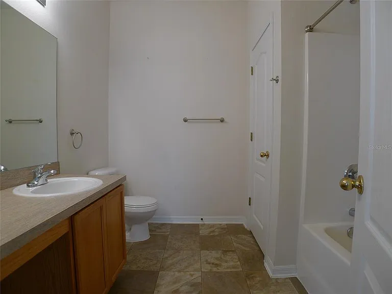 6829 Lake Eaglebrooke Dr — Photo 9