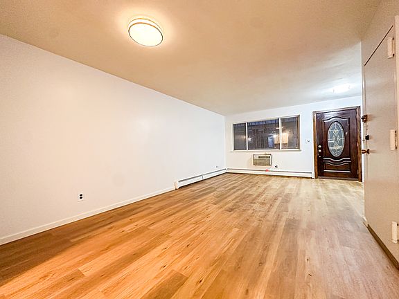 4th image of 1287 Putman Ave Unit 1