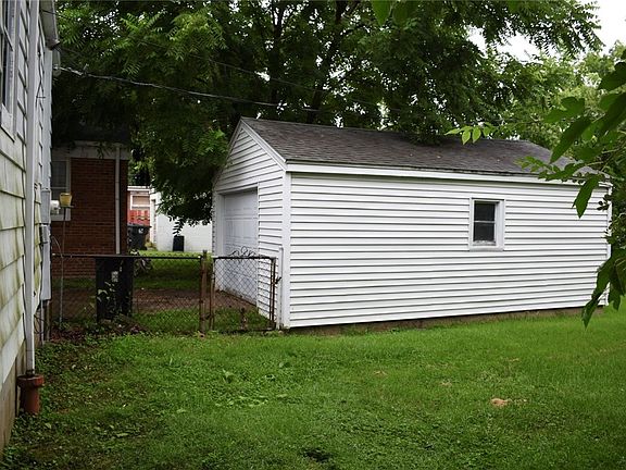 4th image of 430 E Pierson Ave