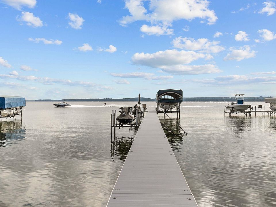 1st image of N4480 S Lakeshore Dr