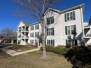 Pleasant Valley Apartments, Lodi, WI 53555