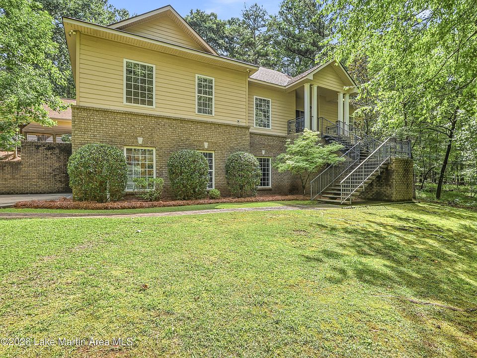 1st image of 165 Aberdeen Rd
