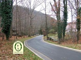 1412 Shady Ln, Hot Springs, VA 24445
