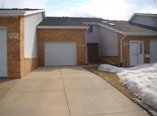 2272 Pasadena Dr UNIT 3, Dubuque, IA 52001