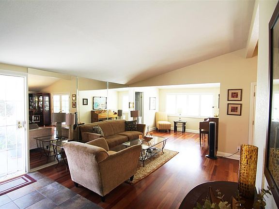 4th image of 17106 Mandarin Court