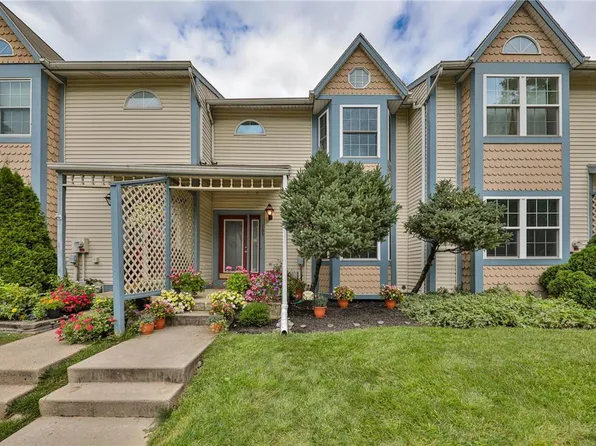 103 Quaker Dr, Bethlehem, PA 18020
