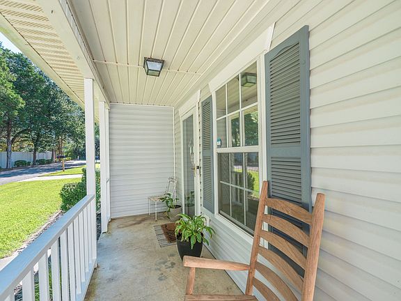 4th image of 111 Sugar Mill Pl