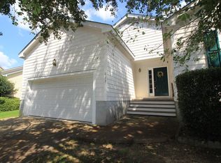 813 Shackleton Rd, Apex, NC 27502