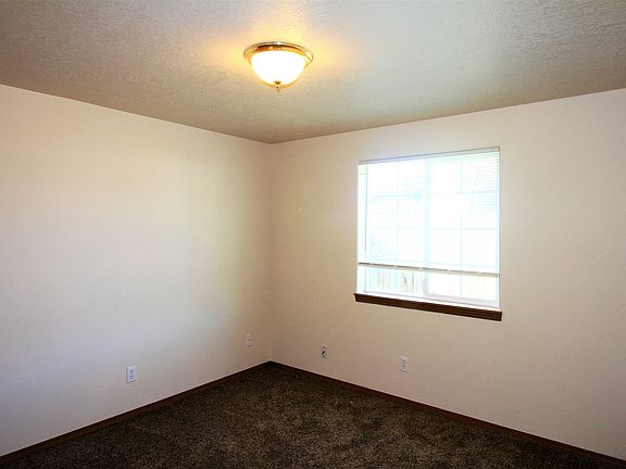 5th image of 4920 Jenah Ct SE #1050