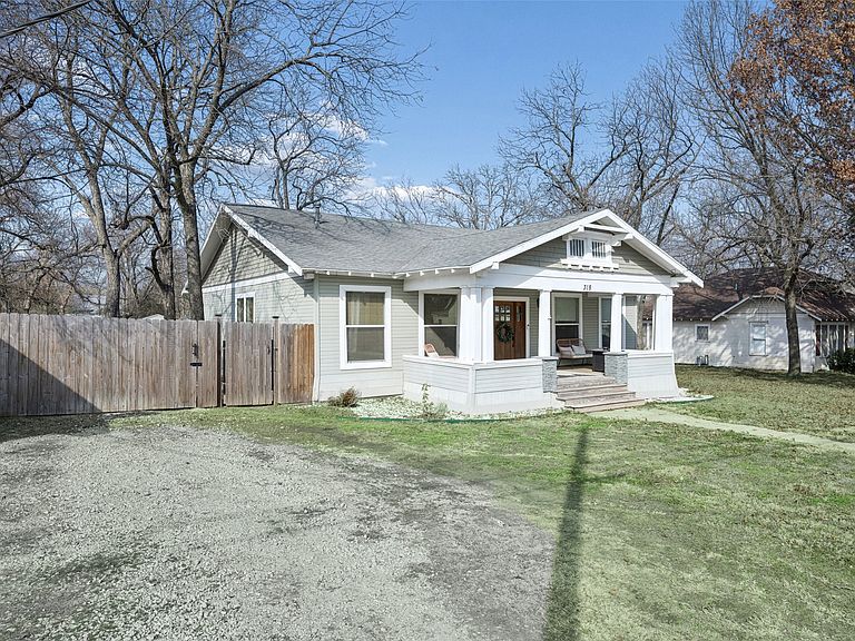 Listing photo 4