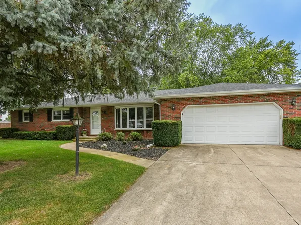 389 S Elm St, Manteno, IL 60950
