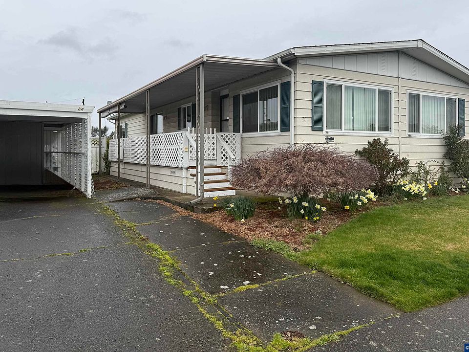 1st image of 5422 Portland Rd NE Unit 24