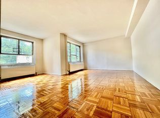 194-02A 67th Ave #1B, Fresh Meadows, NY 11365