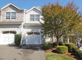 95 Springhill Dr, Morris Plains, NJ 07950