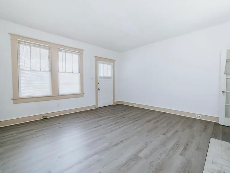 3 N Fulton St #B — Photo 4