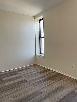 4th image of 7402 17th Ave #15
