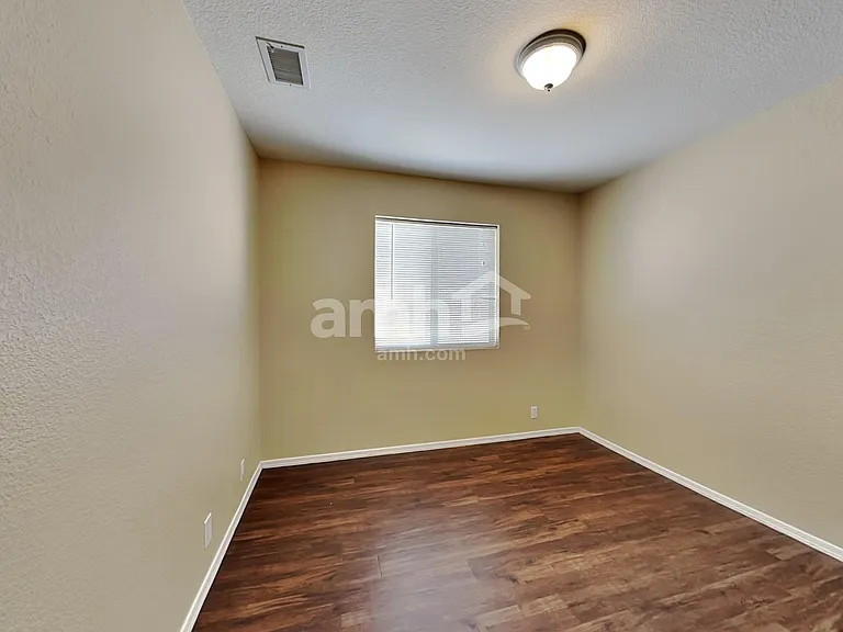 2312 E Lockwood St — Photo 13