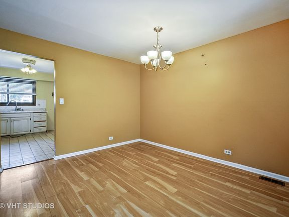 4th image of 4128 Cove Ln Unit A
