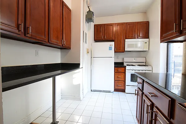 Rented by Oxford Property Group | media 18