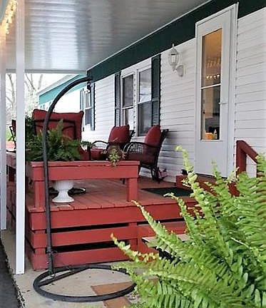 5th image of 27 Shoreline Dr
