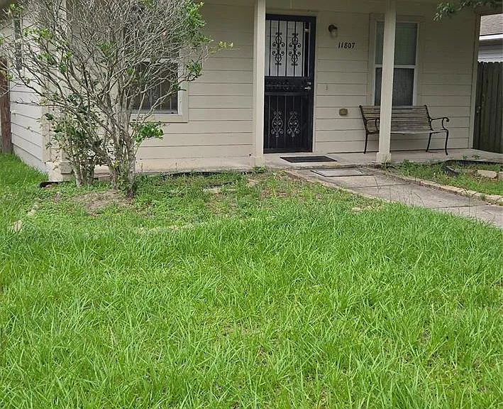 11807 Greenmesa Dr — Photo 3