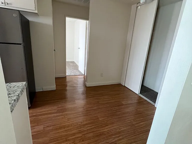 Canyon Club Apartments — Photo 31