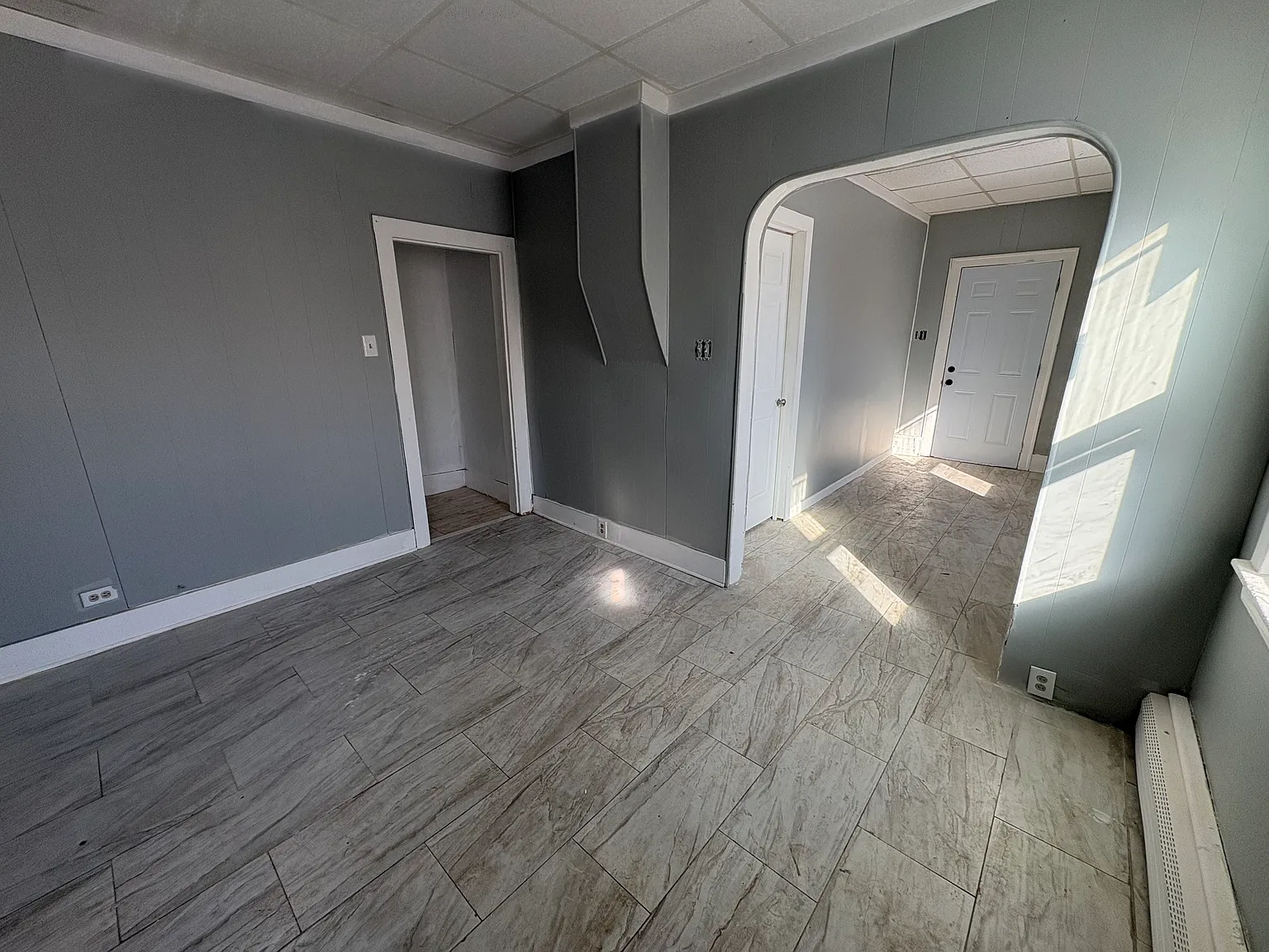 4 bed, $1,600 — Photo 4