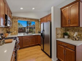 32 Coble Dr, Cathedral City, CA 92234