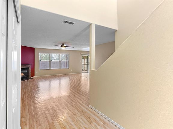 5th image of 11310 Campo Del Sol Ave NE
