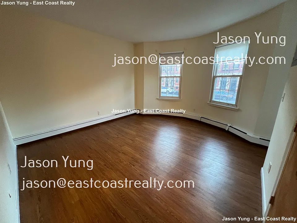 40-82 S Huntington Ave #4
