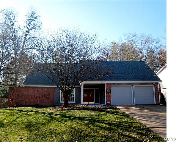 1st image of 15334 Golden Rain Dr