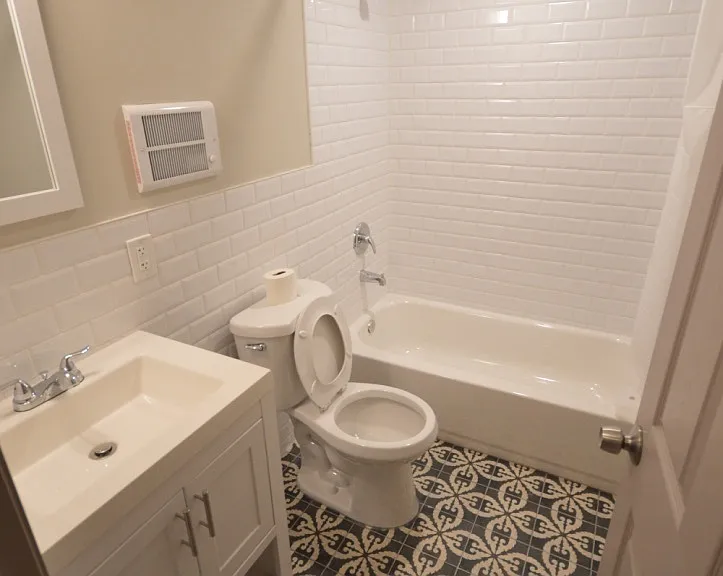 1948 E York St #1B — Photo 4