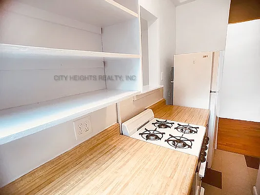 Rented by City Heights Realty | media 9