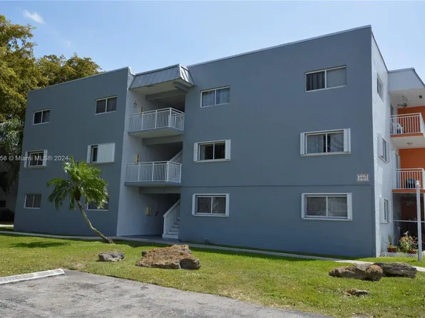 11307 SW 200th St APT 201-B, Miami, FL 33157