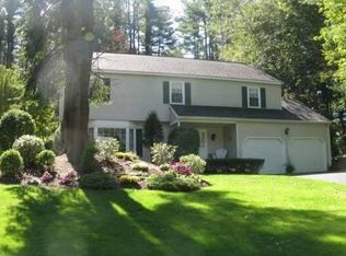 408 Lincoln Dr, Guilderland, NY 12084