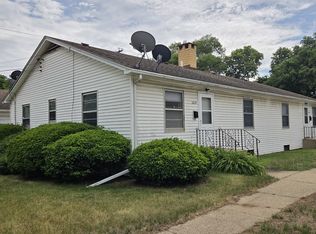 1619 8th St, Rockford, IL 61104