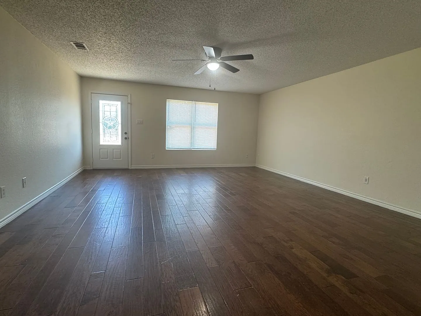 3 Bdrm 2 Bath in Copperas Cove — Photo 3