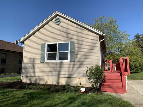 1118 Wilcox St, Joliet, IL 60435
