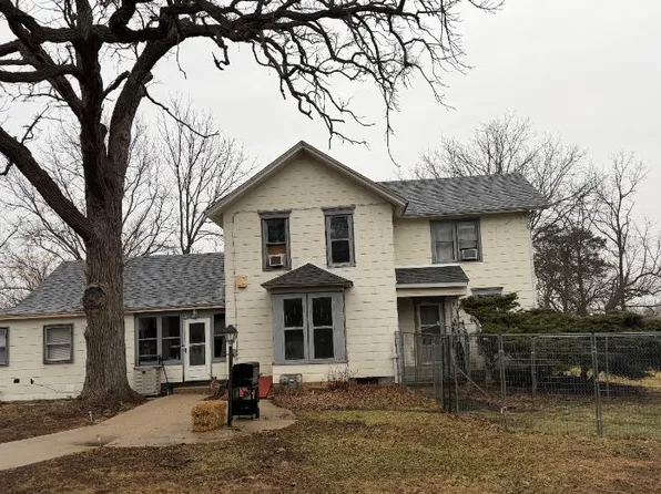 37390 N Dilleys Rd, Wadsworth, IL 60083