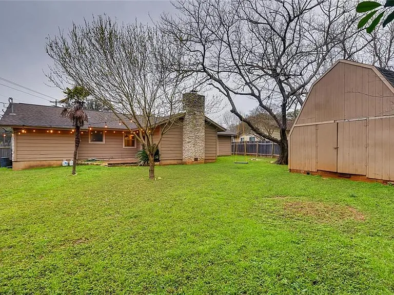 2000 Brookhill Dr — Photo 22