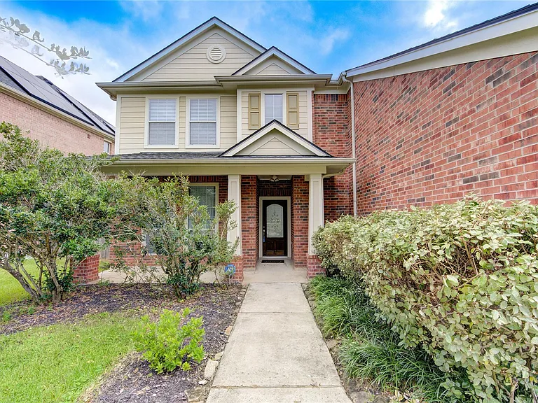 6018 Royal Hollow Ln — Photo 2