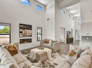 3329 W Desert Dawn Dr, Phoenix, AZ 85083